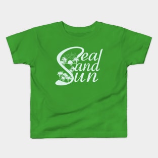 sea sand sun Kids T-Shirt